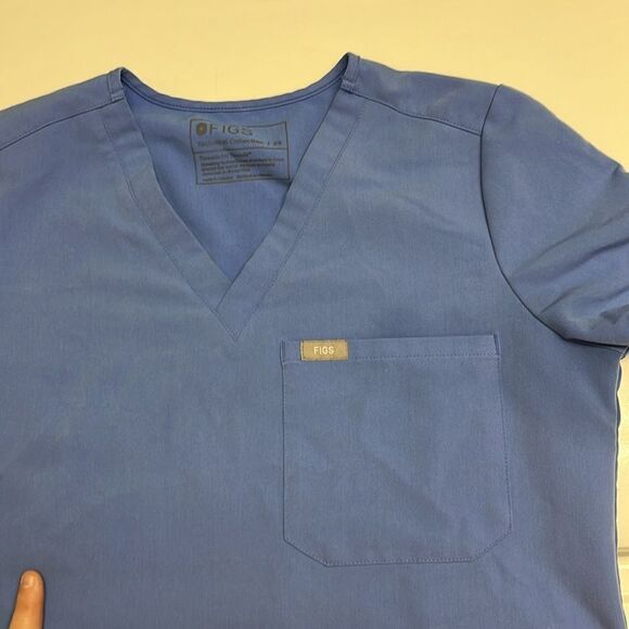 FIGS Technical Collection Blue Short Sleeve V-Neck Medical Scrub Shirt Pocket-XS - Picture 11 of 13